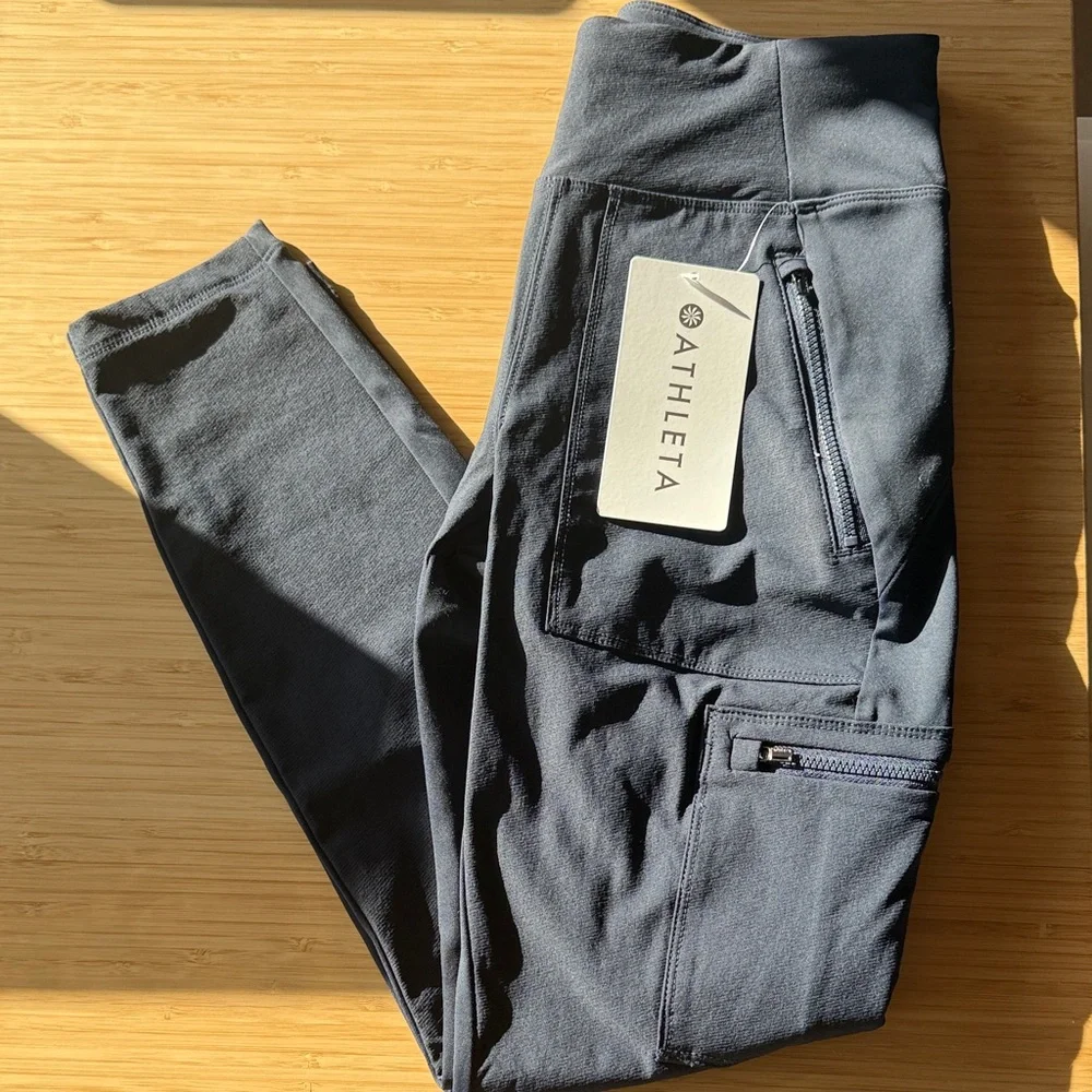 Athleta Headlands Hybrid Cargo Tight - size 0P - Navy NWT - Picture 5 of 14